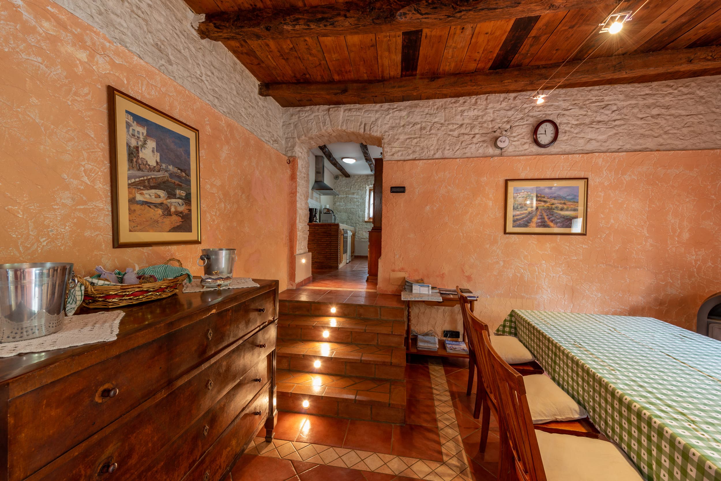 Villa Bergi dining room in Žminj, Istria